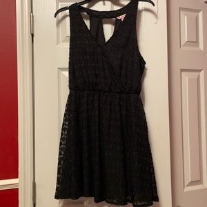Short V-Neck Dress - Black